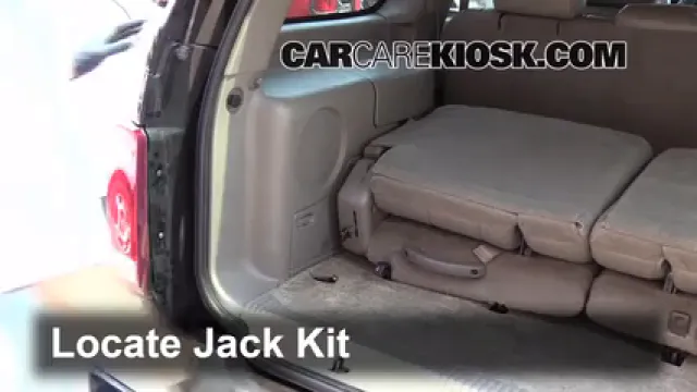 2003 Cadillac Escalade 6.0L V8 Pneus et roues Changer un pneu crevé